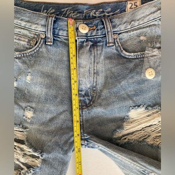 We The Free | NWOT Caroline Bermuda Distressed Denim Shorts - Picture 9 of 11